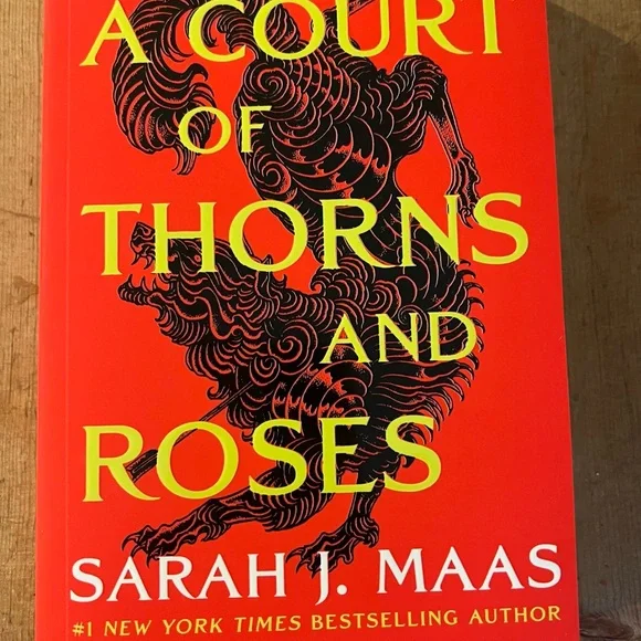 A Court of Thorns and Roses Complete Series - Picture 2 of 7